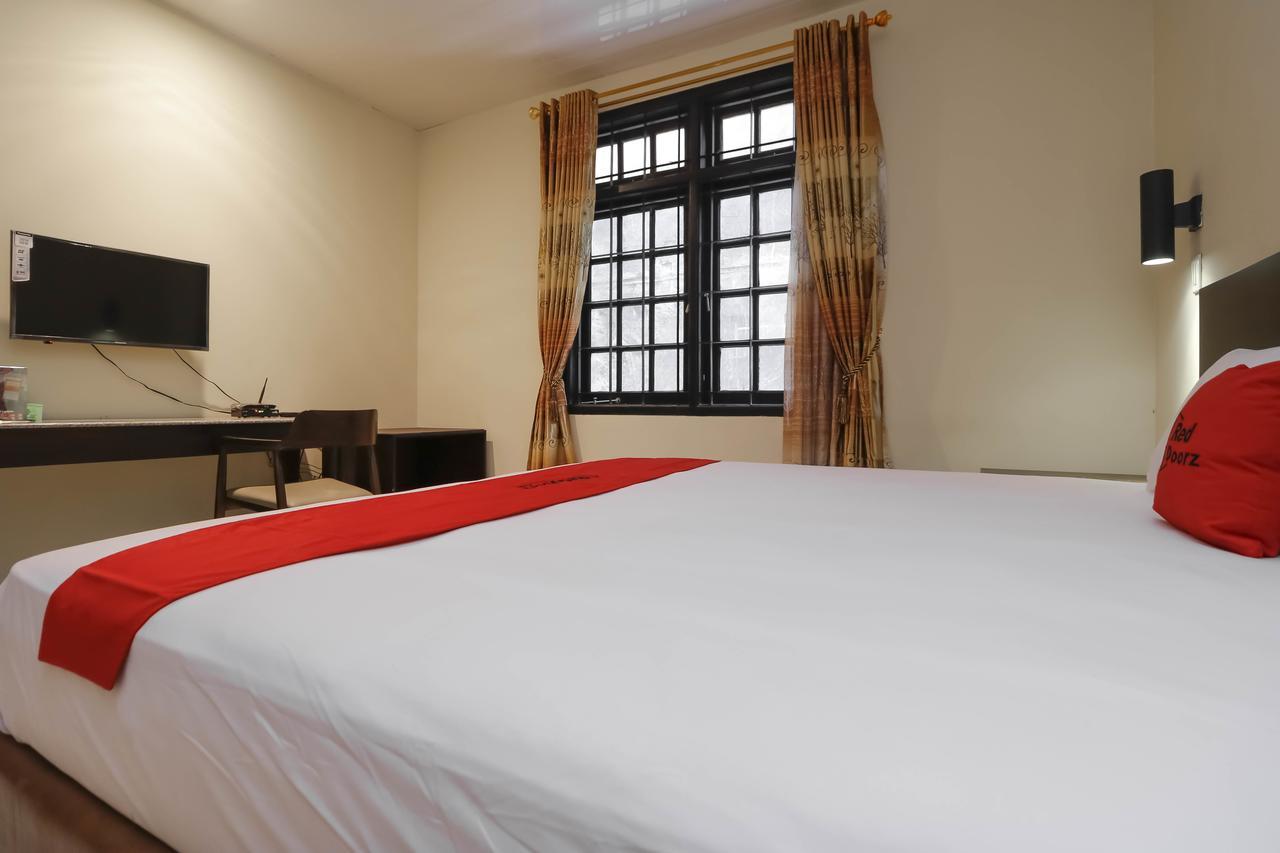 Reddoorz Plus Near Halim Perdanakusuma 2 Джакарта Екстер'єр фото